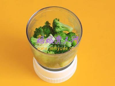 6-8个月宝宝食谱——花菜奶香土豆泥