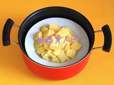 6-8个月宝宝食谱——花菜奶香土豆泥