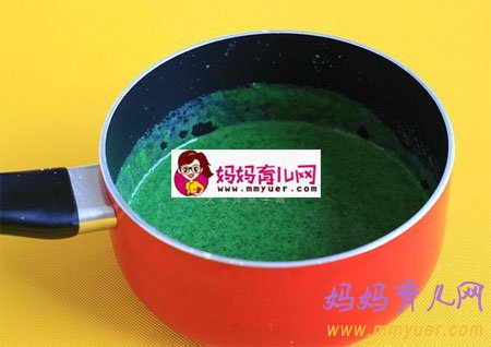 一岁一岁半宝宝食谱 碧菠浓汤的做法步骤（附图）