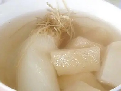 萝卜葱白治风寒咳嗽