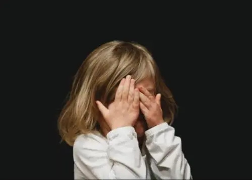 怎样消除小孩的恐惧心理 教你5个方法克服儿童恐惧症